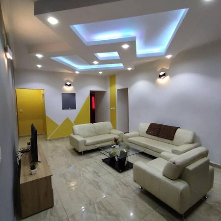 Hotel Appart B4U - Etoudi Yaoundé Exteriör bild
