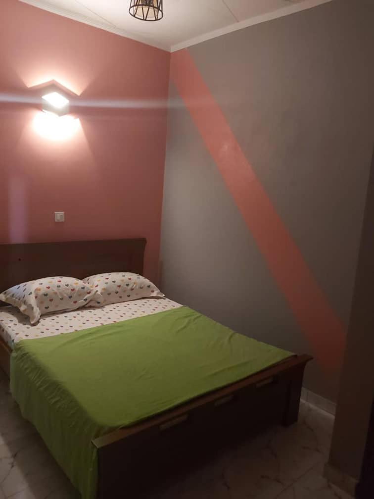 Hotel Appart B4U - Etoudi Yaoundé Exteriör bild