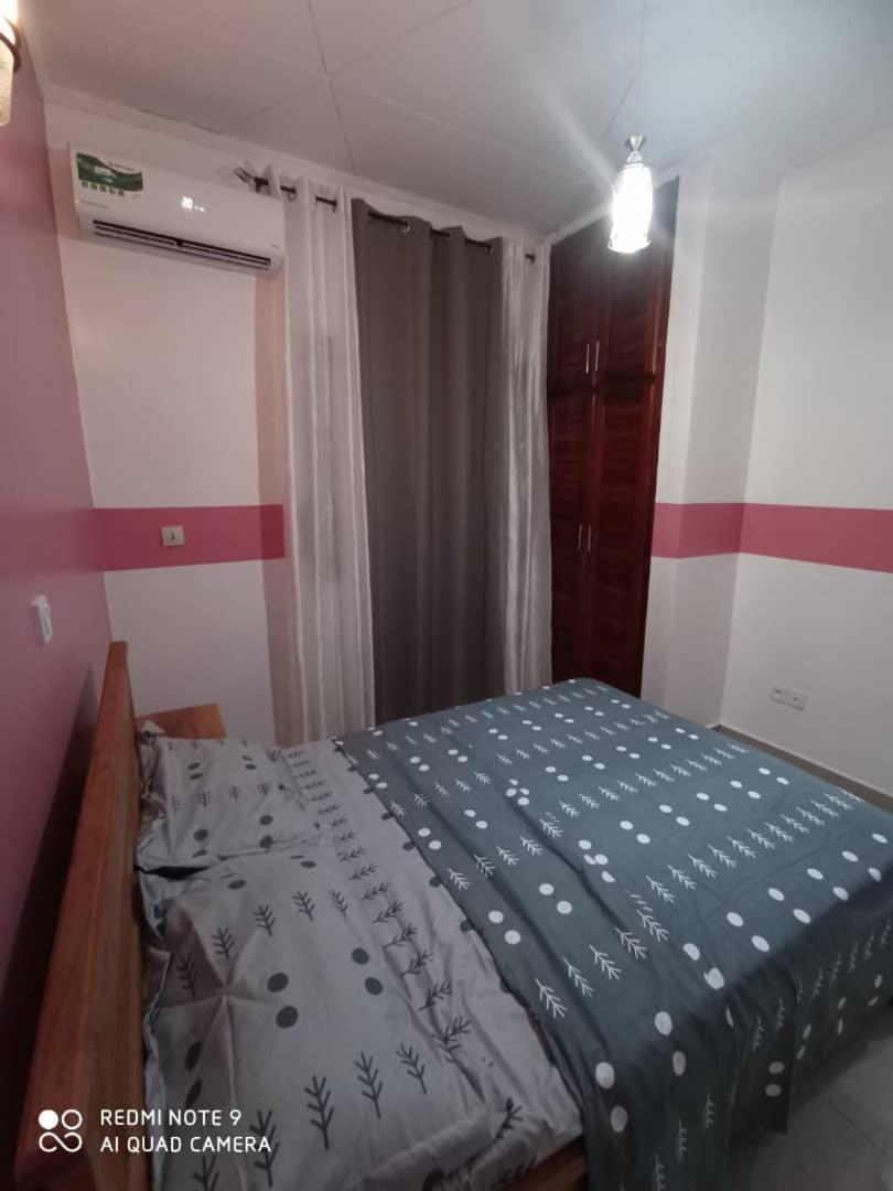 Hotel Appart B4U - Etoudi Yaoundé Exteriör bild