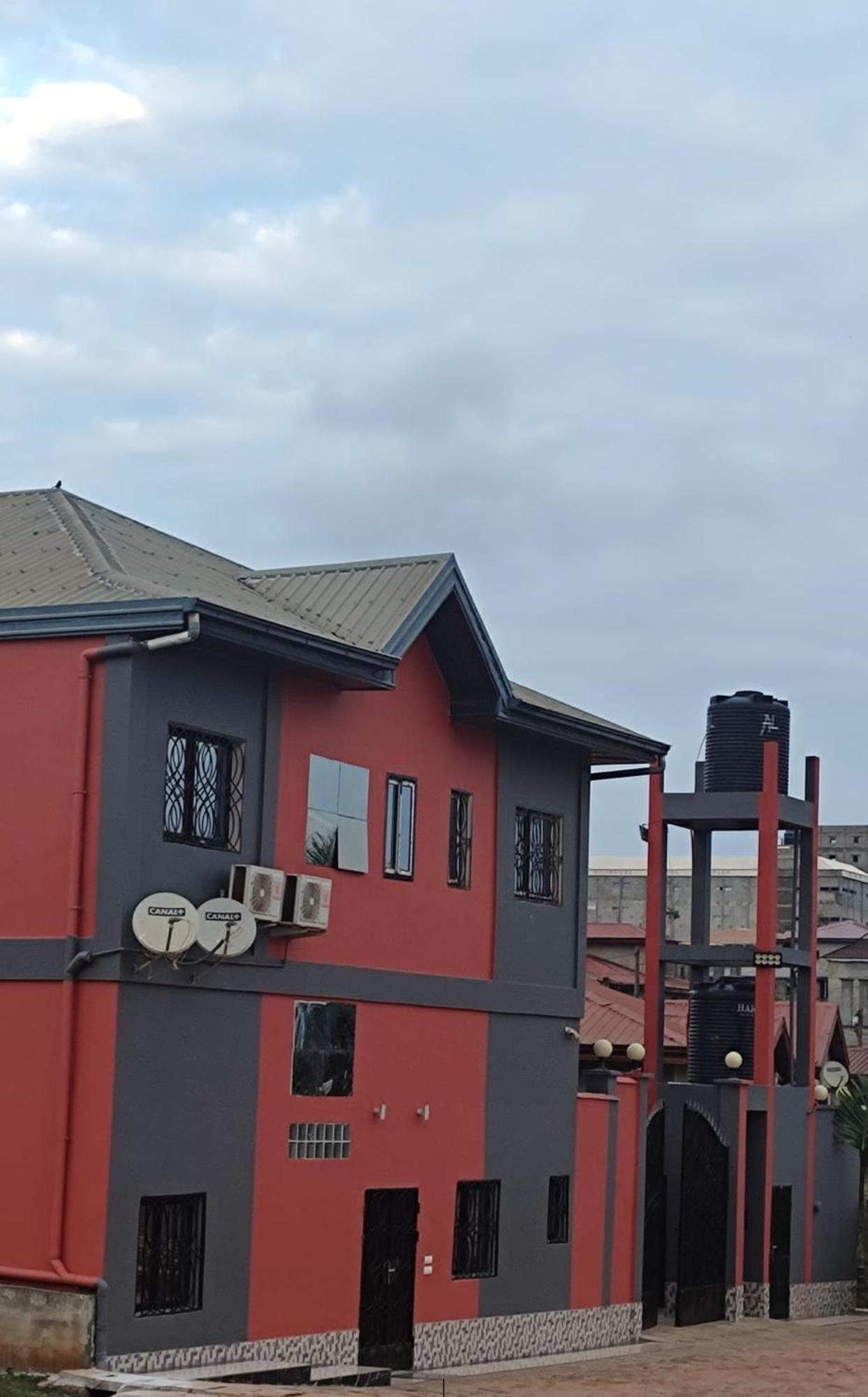 Hotel Appart B4U - Etoudi Yaoundé Exteriör bild